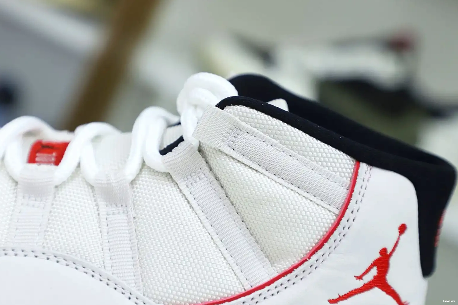 JORDAN RETRO TINT 11 XI AIR Kimikick PLATINUM 0528